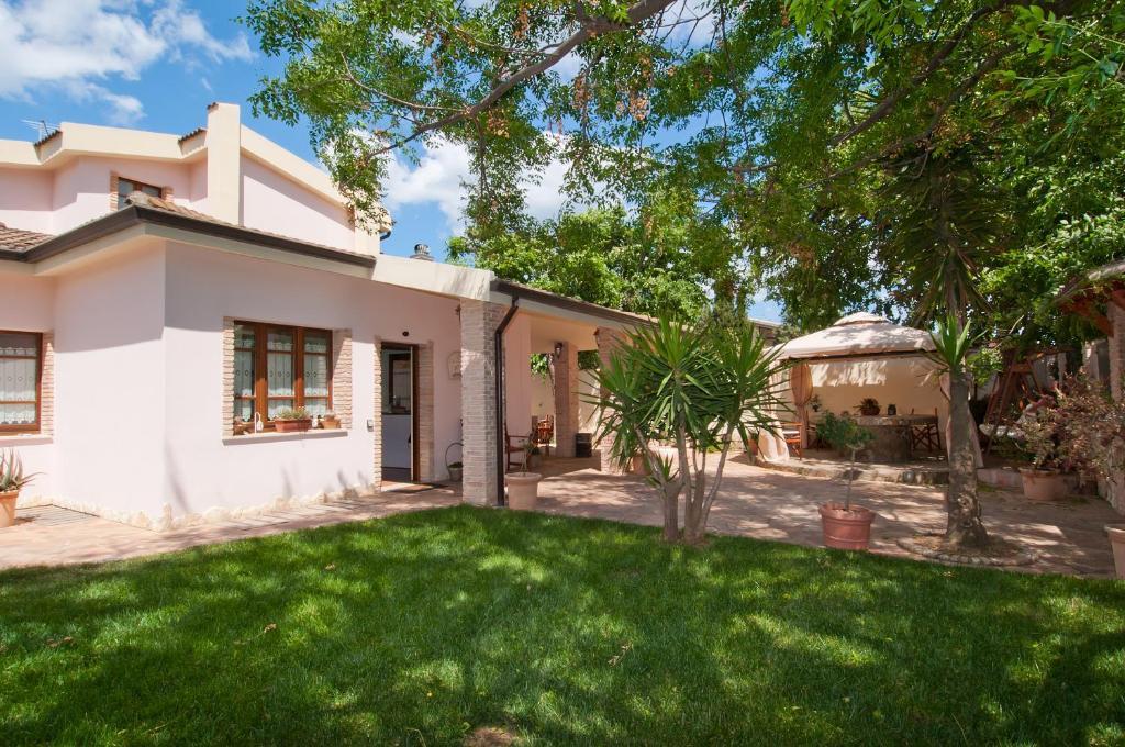 Gentarrubia Bed & Breakfast Capoterra Exterior photo
